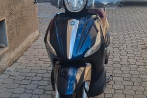 Piaggio Beverly 350 SportTouring - ABS/ASR (2012)