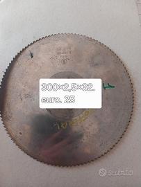 DISCO PER FERRO 300X2,5X32