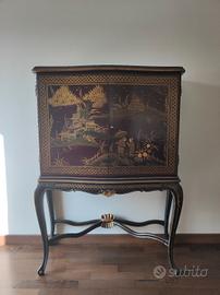 Mobile antico stile giapponese 