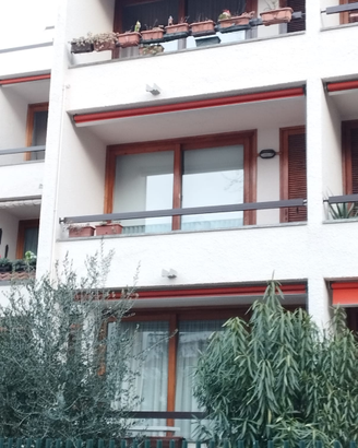 Bilocale arredato vicino al lago
