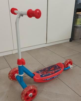 Monopattino Spider-Man