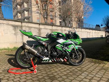 Kawasaki Ninja ZX-6R pronto pista