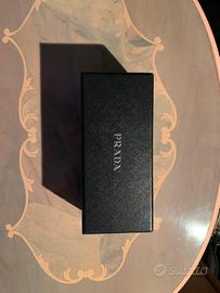 🕶️ Occhiali da sole Prada 