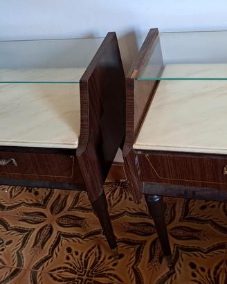 2 comodini stile retro
