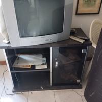 televisore a colori con mobile 