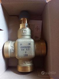 Honeywell V5833A2084 Valvola 3 Vie PN16 DN25 Nuova