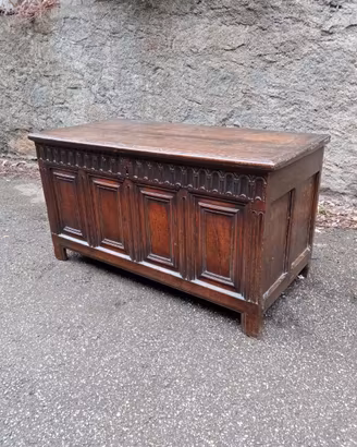 Cassone inglese antico fine '600
