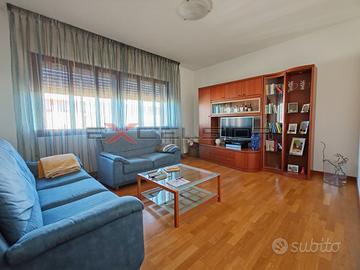 CAVARZERE - APPARTAMENTO IN CENTRO