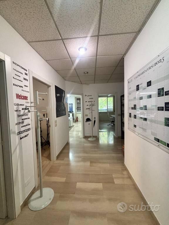 Immobile di 130 m² con 4 locali a Milano - Vista 5