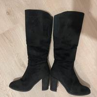 Stivali con tacco neri