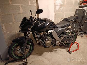 KAWASAKI ZR750J