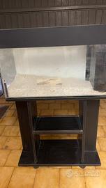 Acquario in vetro con mobile