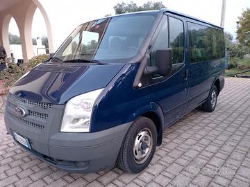 Ford transit 9 posti 