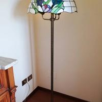 Lampada con pedana stile Tiffany/Liberty/ vintage