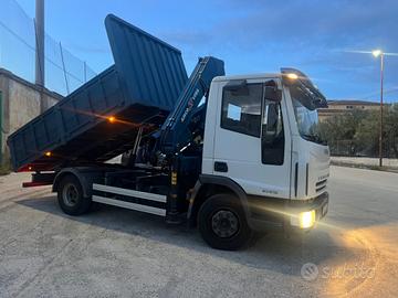 Iveco Eurocargo 100e18k gru è ribaltabile