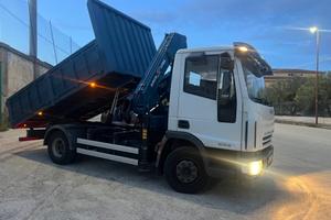 Iveco Eurocargo 100e18k gru è ribaltabile