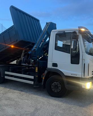 Iveco Eurocargo 100e18k gru è ribaltabile