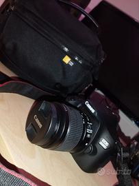 Macchina fotografica Canon EOS 2000d