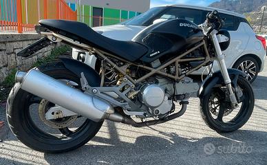 Ducati monster 600