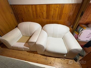 Divano piu due poltrone