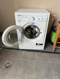 Lavatrice indesit