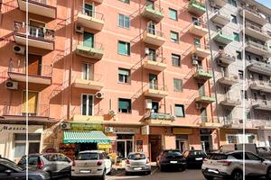 Via Cesare Battisti 4 vani + acc