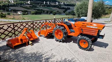 Trattore Kubota B1400
