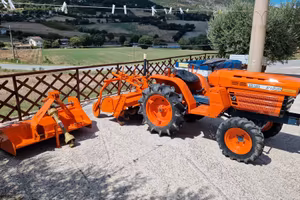 Trattore Kubota B1400