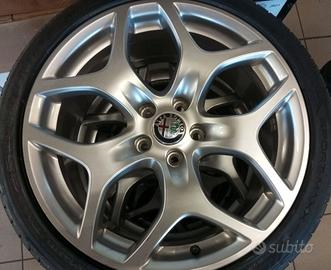 Cerchiin lega 18" originali GIULIETTA con gomme