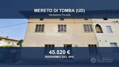 Immobile in asta di 313 m² con più di 5 locali a M
