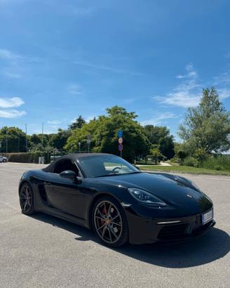 PORSCHE 718 Spyder S 349 cv nera