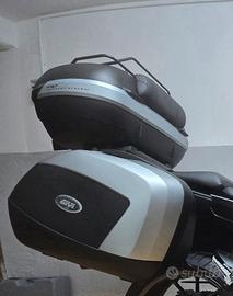 Tris valige givi con staffe Tracer 900 2015