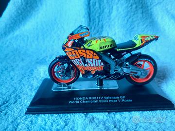 Modellino Honda RC211V Valentino Rossi