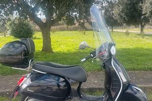 Vespa GTS 300