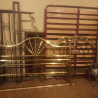 Letti di vario tipo e materiale