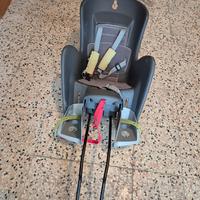 seggiolino per bici con attacco 