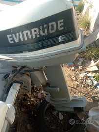 Barca in vetroresina m4 accesoriata