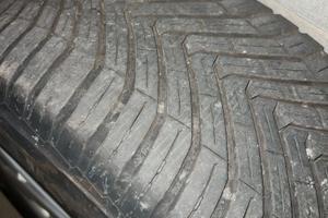 gomme   255/35 r 18 e cerchi audy