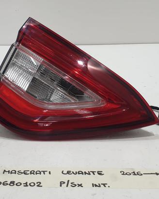 STOP POSTERIORE SINISTRO NEL PORTELLONE MASERATI L