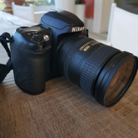 Nikon D 100