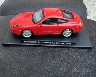 Modellini auto Porsche 911 Carrera Coupé 1997 IXO 