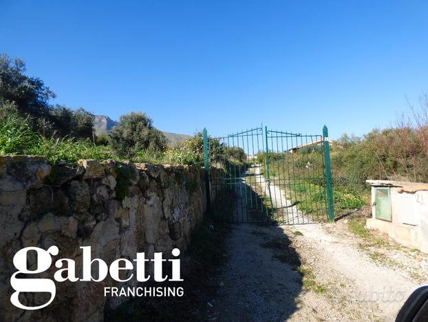 Terreno panoramico - zona Stazione Ter/58