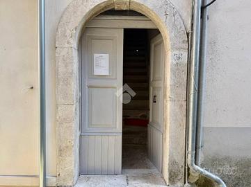 CASA INDIPENDENTE A PIETRASTORNINA