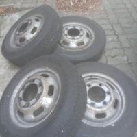 SET 4 PNEUMATICI NVERNALI + CERCHIONI  IVECO 35/50