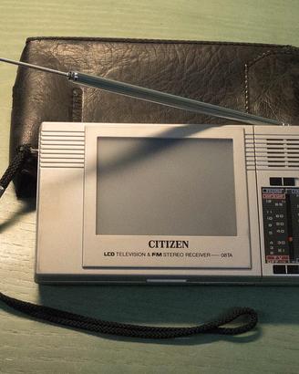 mini TV LCD + RADIO FM stereo vintage 1979