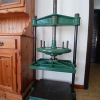 Antica pressa industriale 