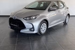 Toyota Yaris Hybrid Active MY22