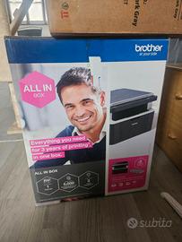 Stampante nuova iballata con 5 toner