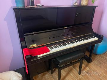 Pianoforte YAMAHA