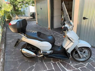 Scarabeo 250